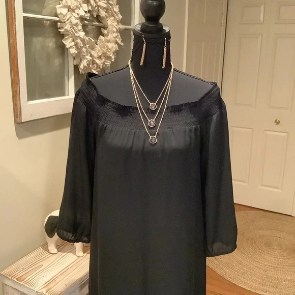 #153 Gorgeous Chicos Black Lace Bottom Tunic W/ Necklace and Earrings Set SzMed - Picture 9 of 10